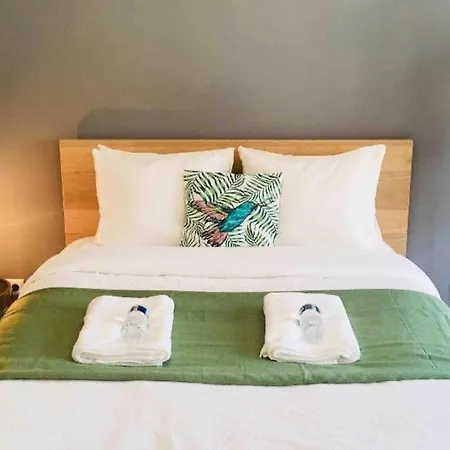 2 Bedrooms In Center W Terrace&parking-2b